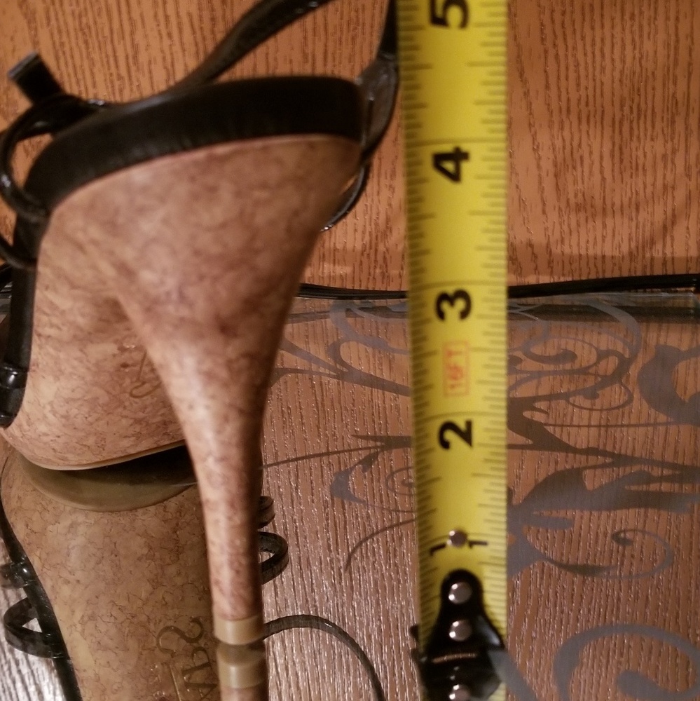 Heels - Picture 2 of 2